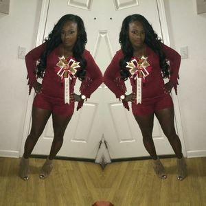 Meet your Posher, Chanel